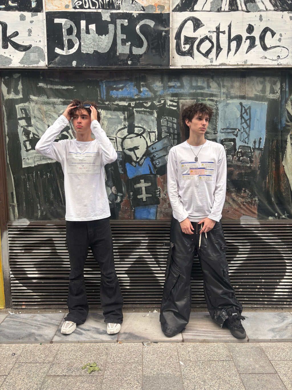 "Insanity" white longsleeve